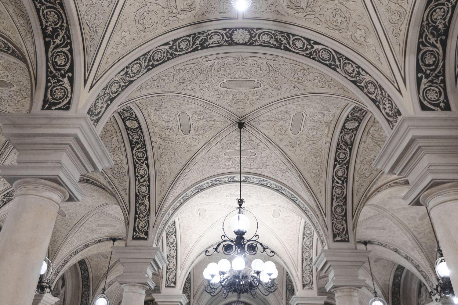 Könyvtári vezetés