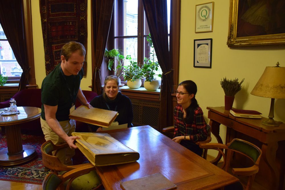 Könyvbemutatónkon vett részt örökbefogadónk