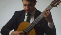Ádám István gitárművész